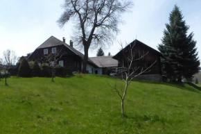 Šumavská chalupa, Stachy